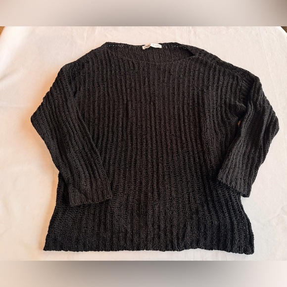 Zara Sweaters - Zara Black Chunky Sweater Size Small